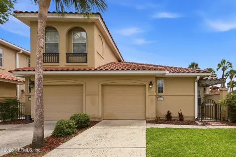 3824 La Vista Circle Jacksonville FL 32217