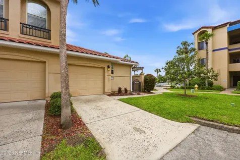 3824 La Vista Circle Jacksonville FL 32217