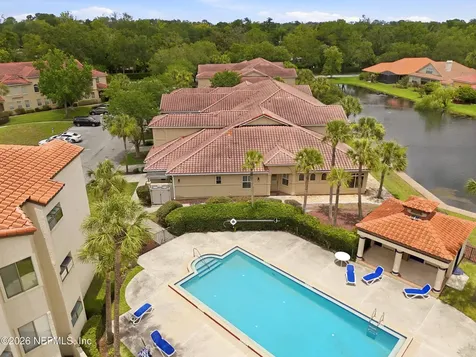 3824 La Vista Circle Jacksonville FL 32217