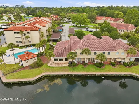 3824 La Vista Circle Jacksonville FL 32217