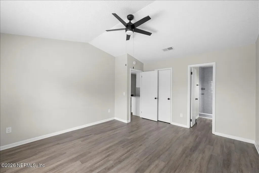 8136 Great Valley Trail Jacksonville FL 32244