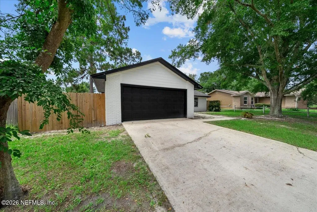 8136 Great Valley Trail Jacksonville FL 32244