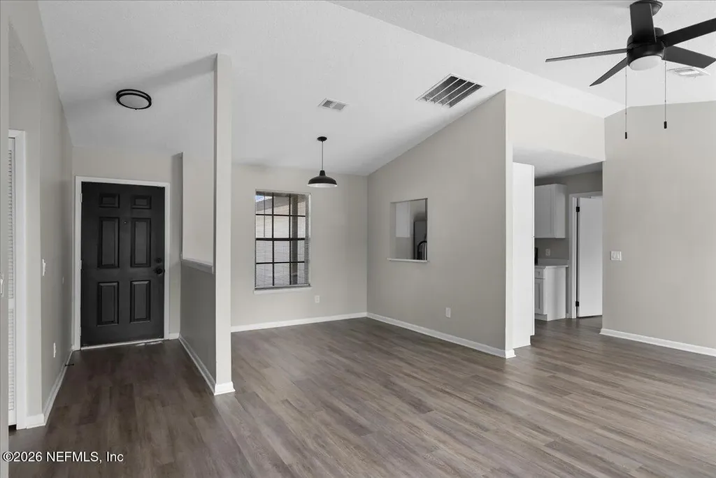 8136 Great Valley Trail Jacksonville FL 32244