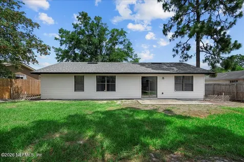 8136 Great Valley Trail Jacksonville FL 32244