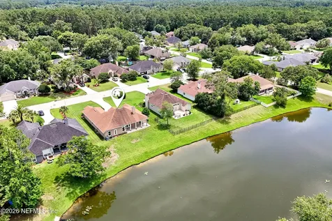 392 Maplewood Drive St. Johns FL 32259