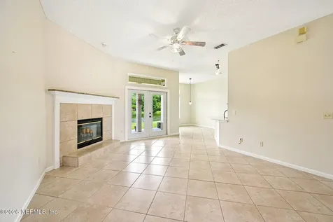 392 Maplewood Drive St. Johns FL 32259