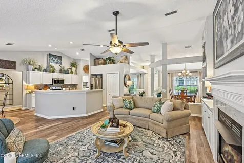 10383 Meadow Point Drive Jacksonville FL 32221