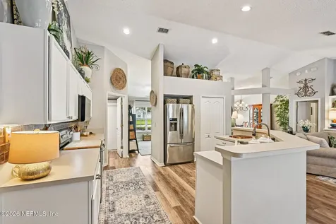 10383 Meadow Point Drive Jacksonville FL 32221
