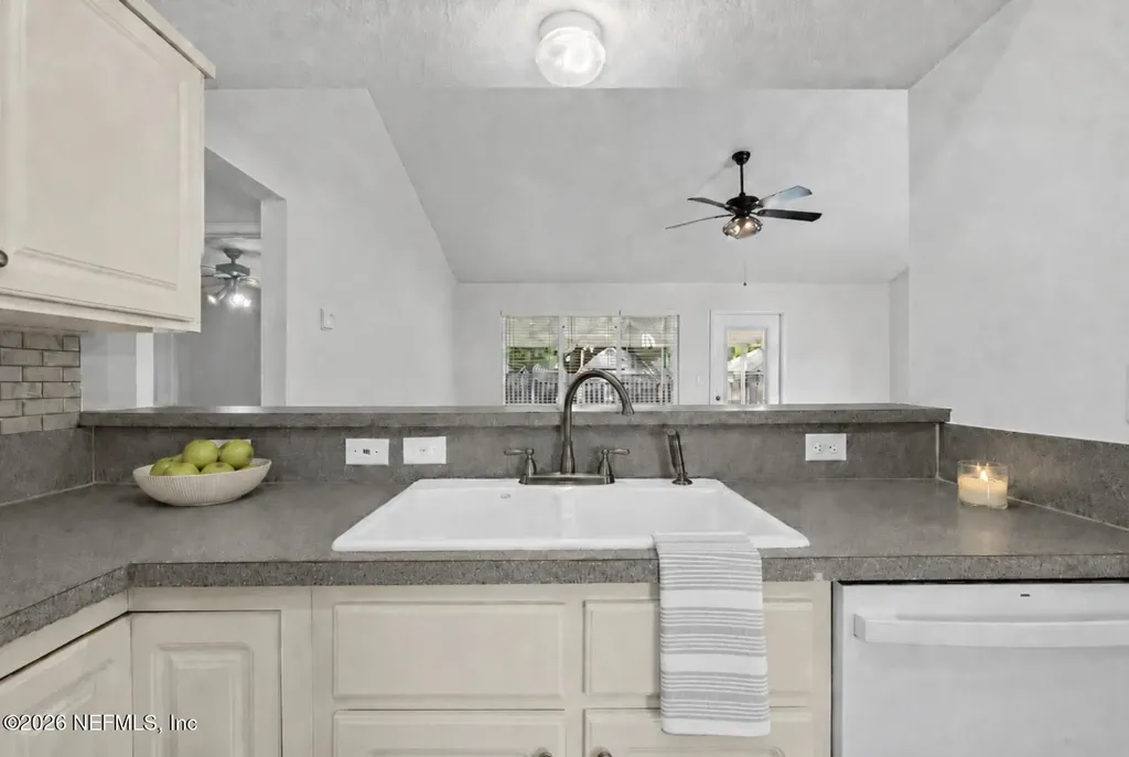 3275 Sexton Drive Green Cove Springs FL 32043