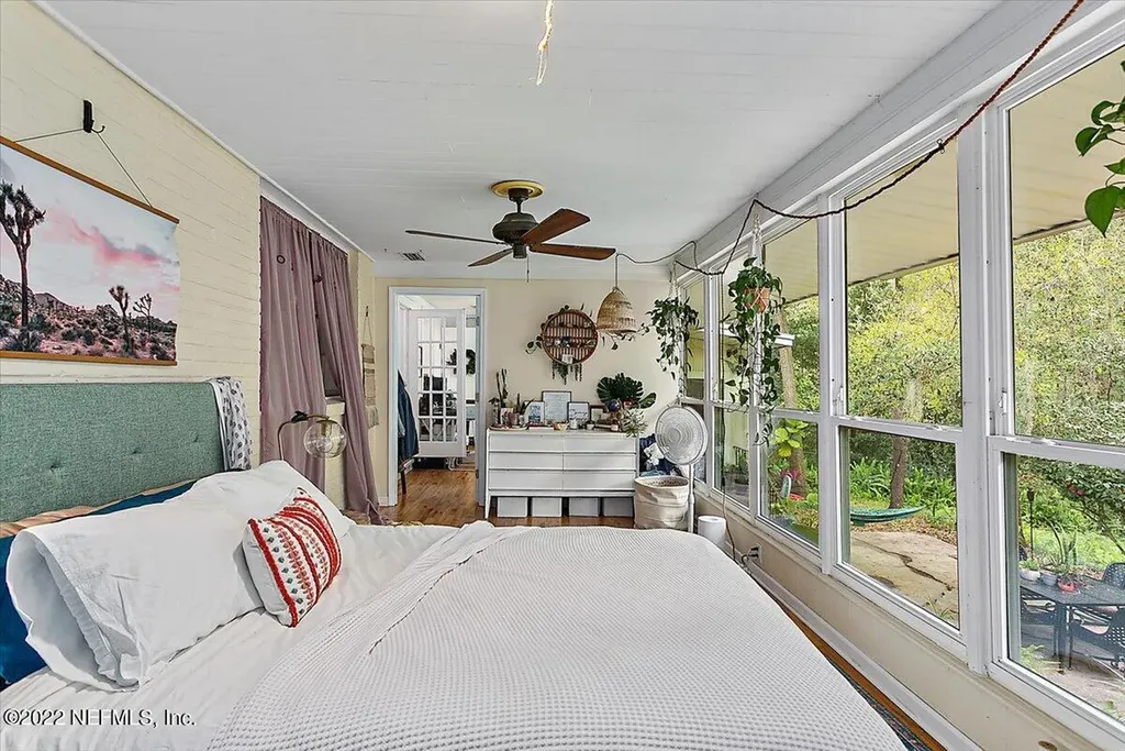 4527 Peachtree Circle E Jacksonville FL 32207