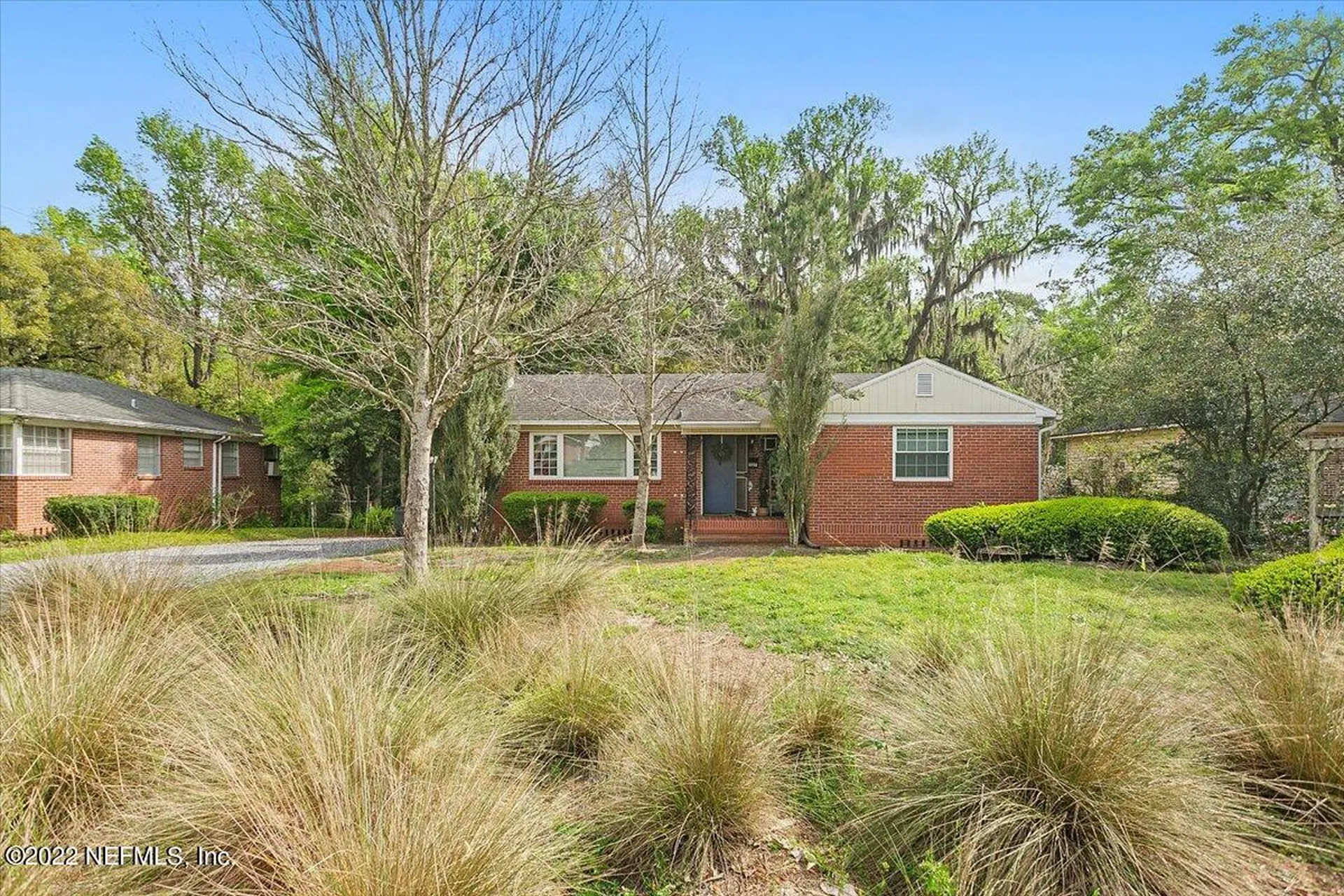 4527 Peachtree Circle E Jacksonville FL 32207