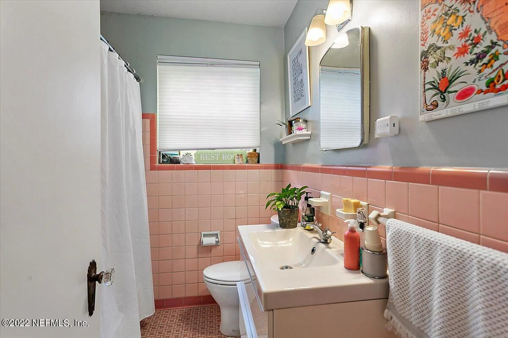 4527 Peachtree Circle E Jacksonville FL 32207