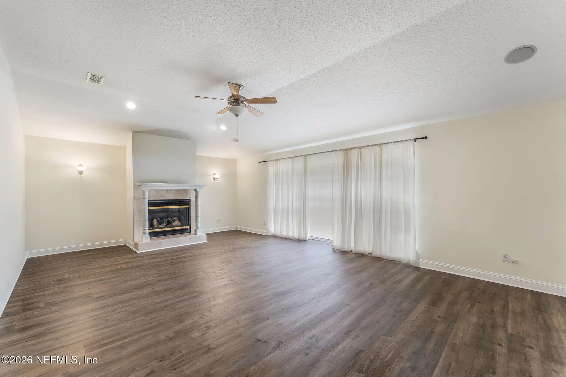 12562 Angel Lake Drive W Jacksonville FL 32218