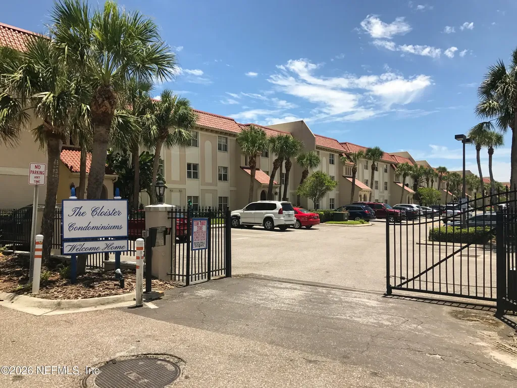 10 10th Street Atlantic Beach FL 32233