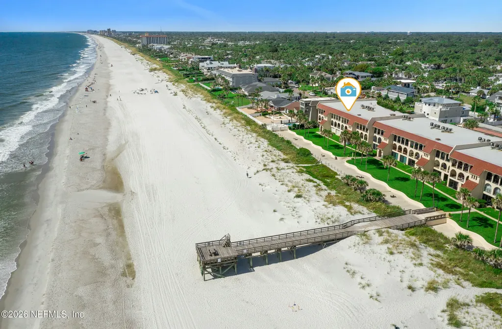 10 10th Street Atlantic Beach FL 32233