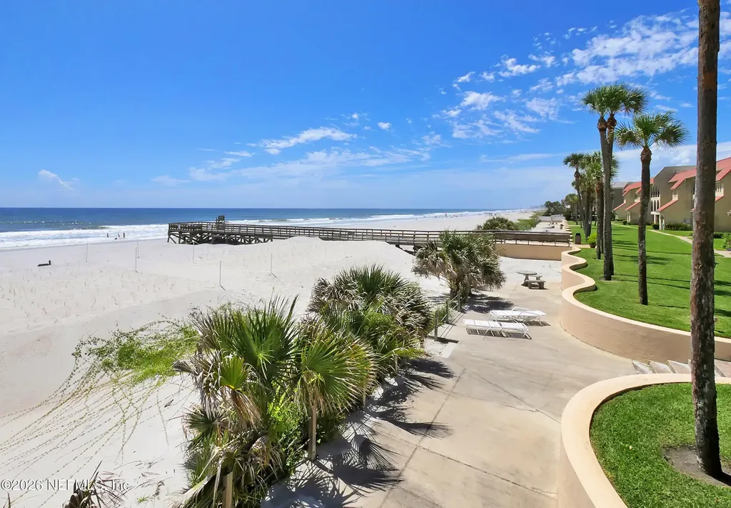 10 10th Street Atlantic Beach FL 32233