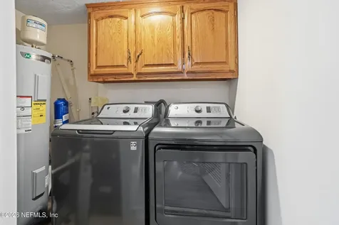 10 10th Street Atlantic Beach FL 32233