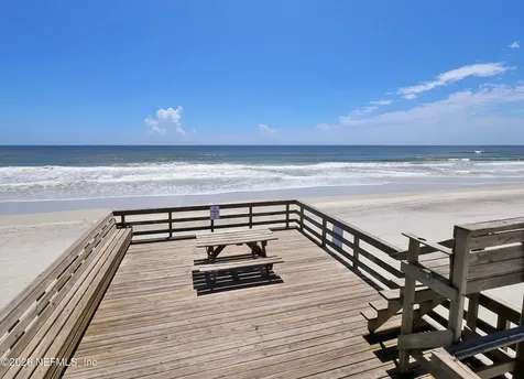 10 10th Street Atlantic Beach FL 32233