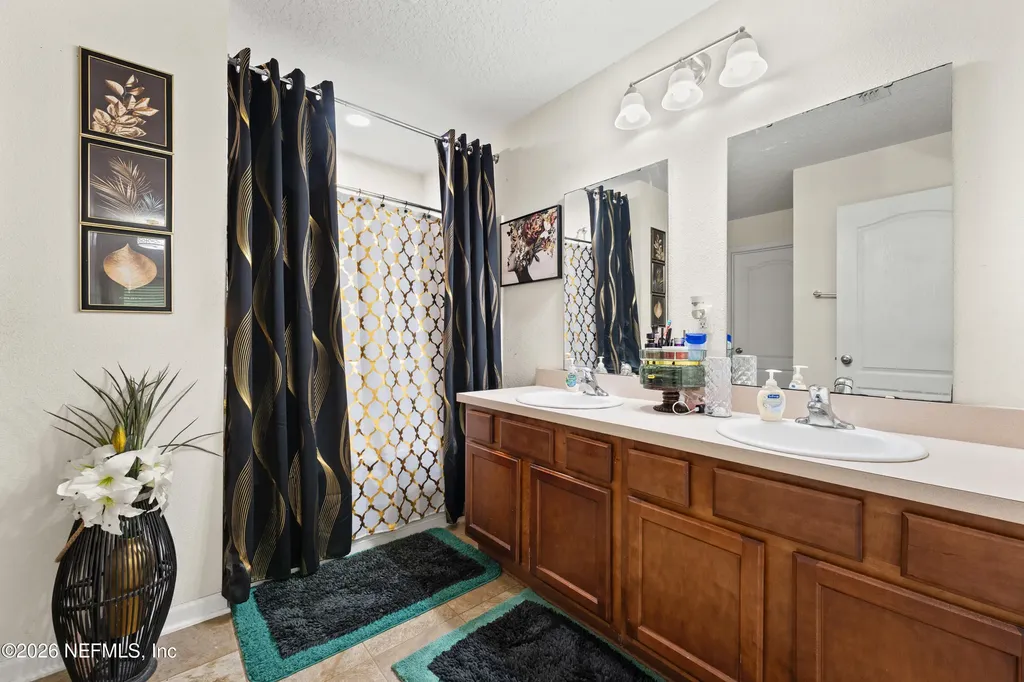 8949 Oxfordshire Drive Jacksonville FL 32219