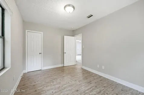 3055 2nd St Circle Jacksonville FL 32254