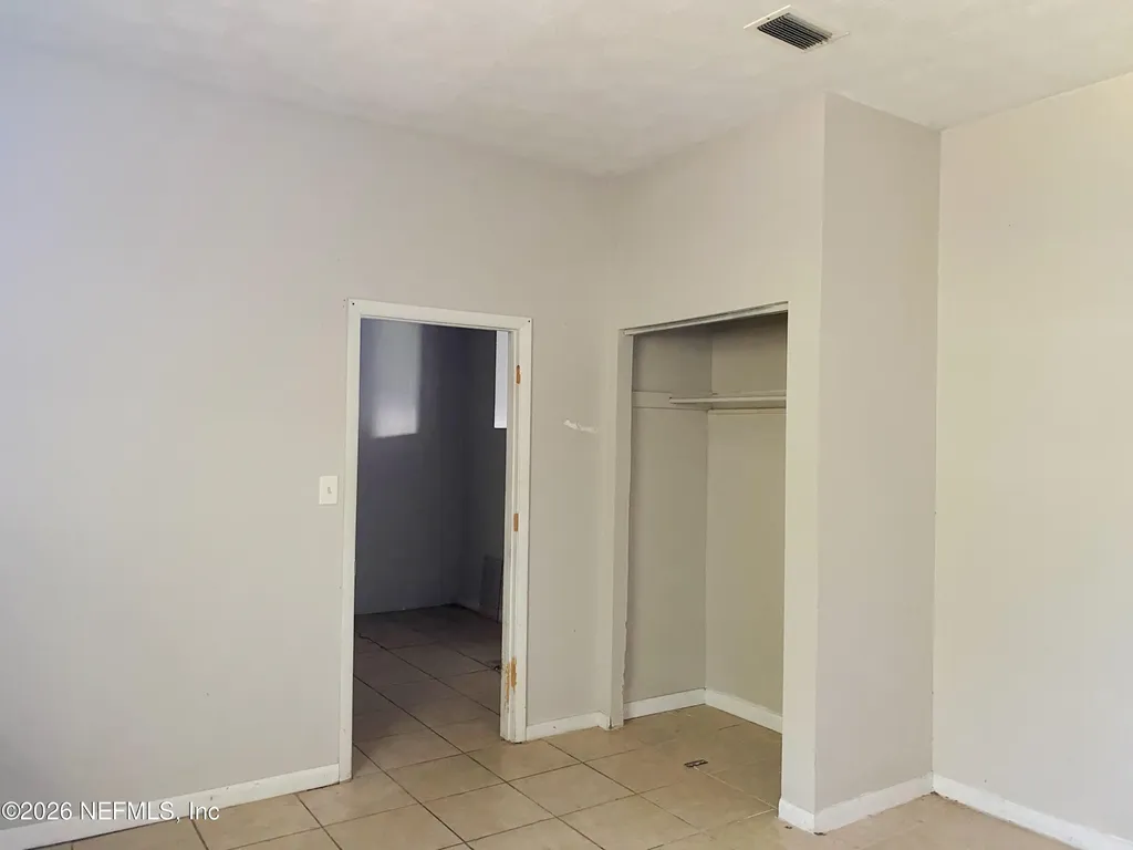 6711 Cavalier Road Jacksonville FL 32208