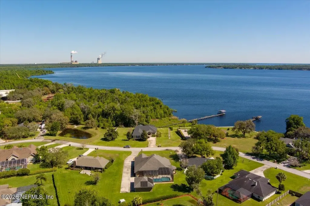 235 Crystal Cove Drive Palatka FL 32177