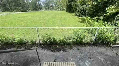 5693 Atlee Avenue Jacksonville FL 32205