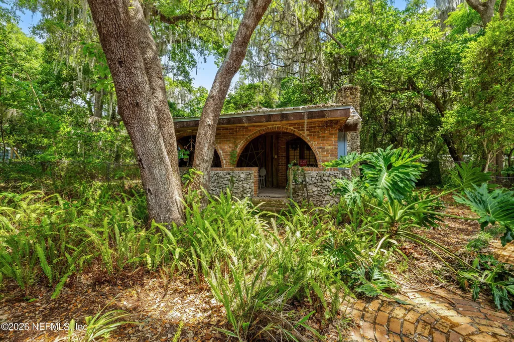 24900 NE 147 Place Salt Springs FL 32134