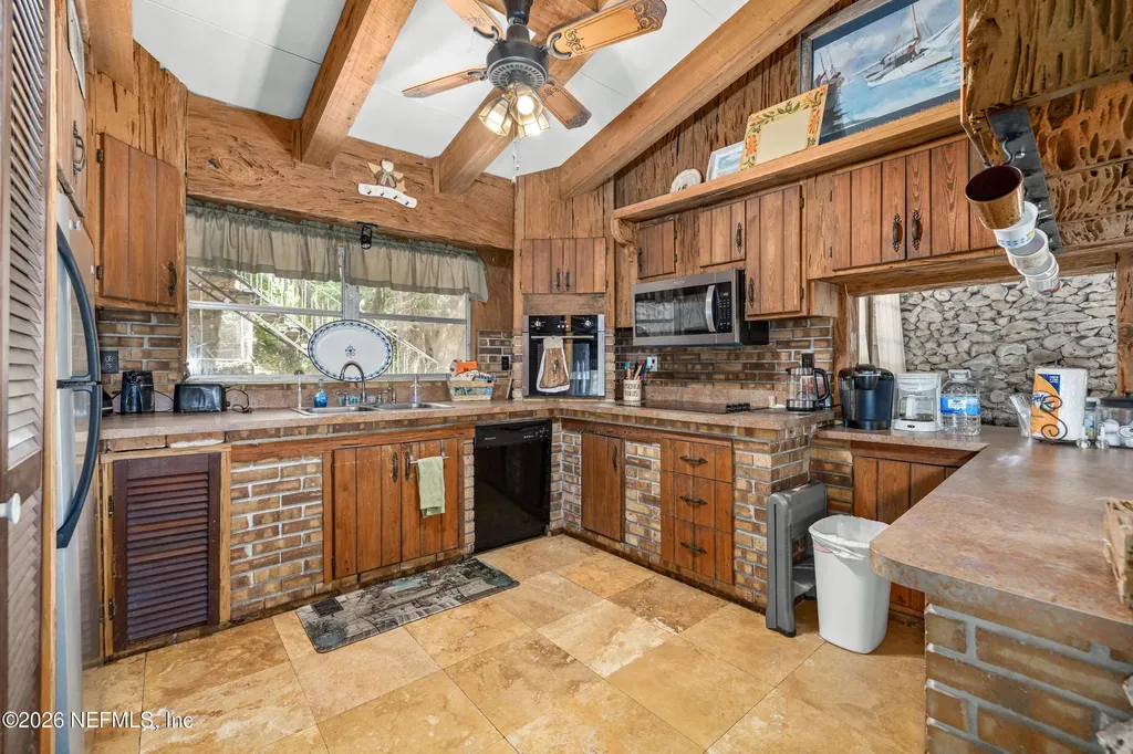 24900 NE 147 Place Salt Springs FL 32134