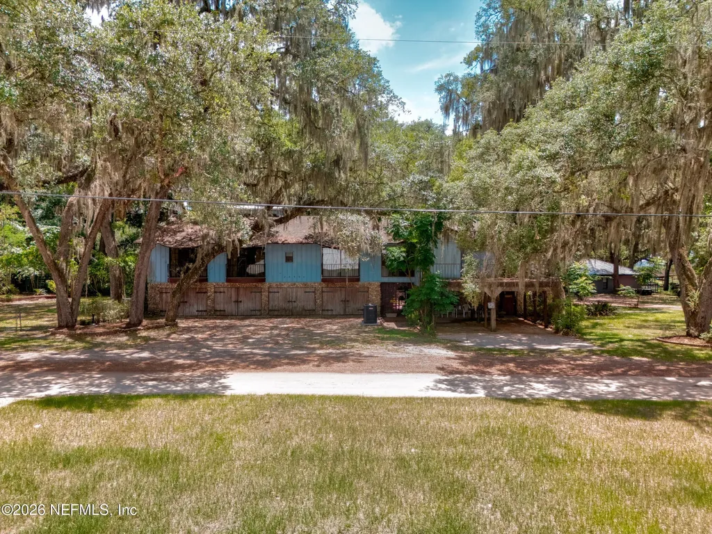 24900 NE 147 Place Salt Springs FL 32134