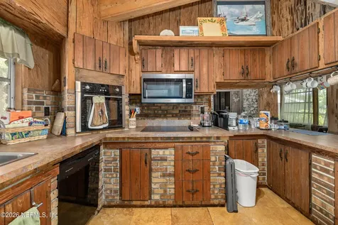 24900 NE 147 Place Salt Springs FL 32134
