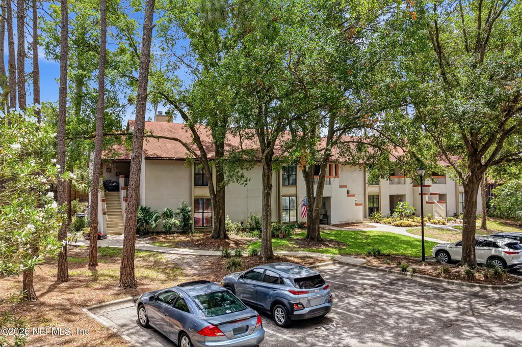 704 Wood Hill Drive Jacksonville FL 32256
