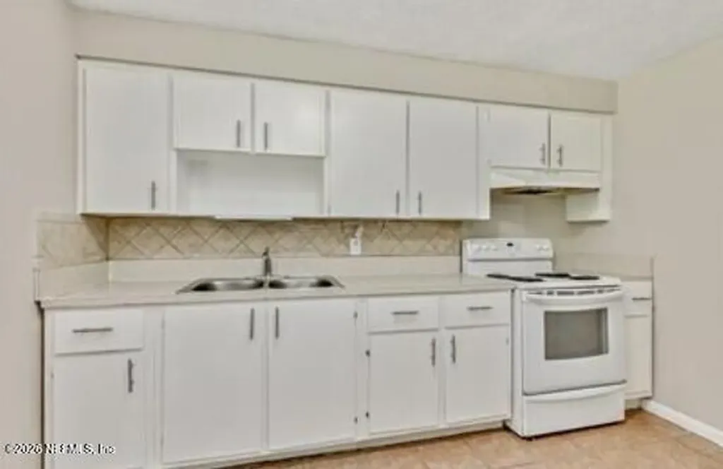 8331 Old Plank Road Jacksonville FL 32220