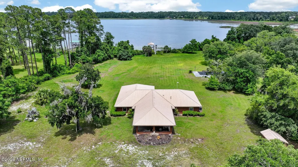 140 Lake Street Pomona Park FL 32181