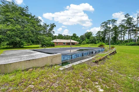 140 Lake Street Pomona Park FL 32181
