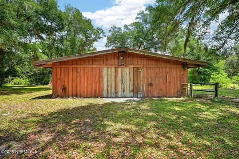140 Lake Street Pomona Park FL 32181
