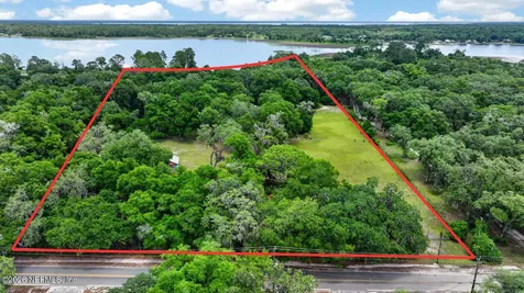 140 Lake Street Pomona Park FL 32181