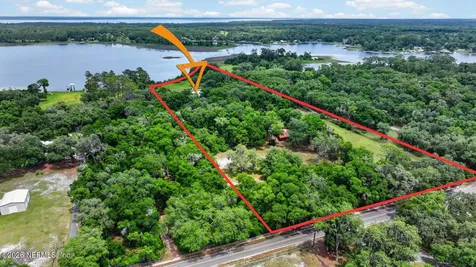 140 Lake Street Pomona Park FL 32181