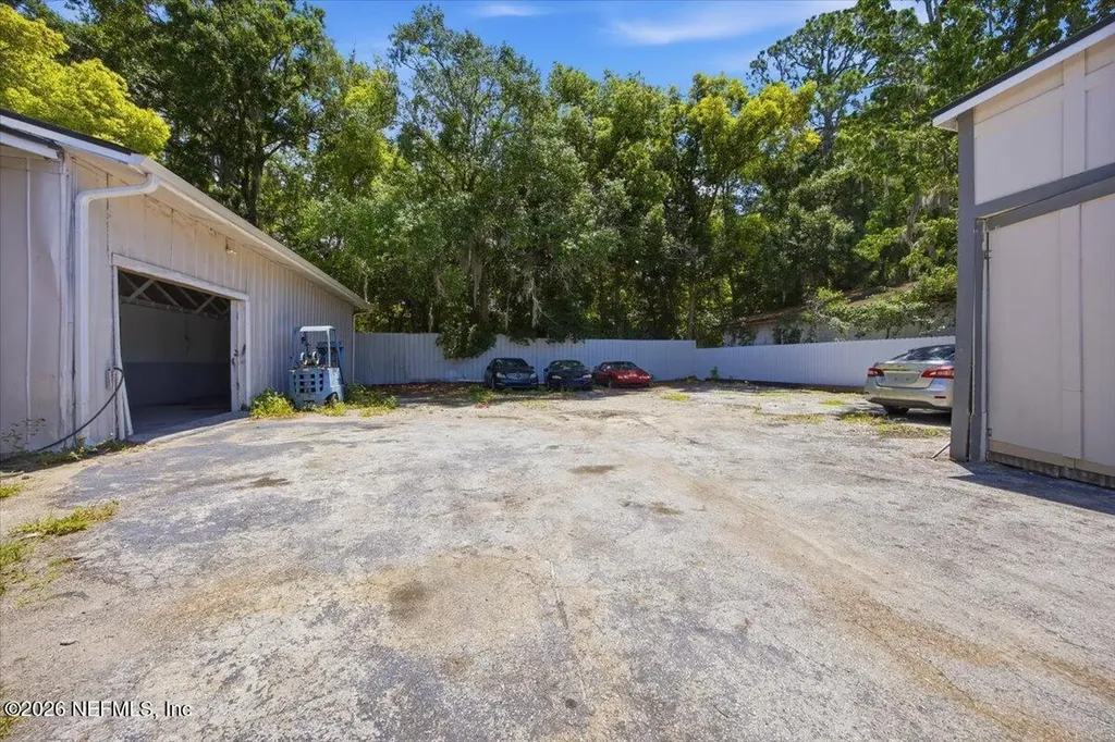 3545 St Augustine Road Jacksonville FL 32207