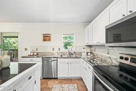 13469 Ashford Wood Court E Jacksonville FL 32218