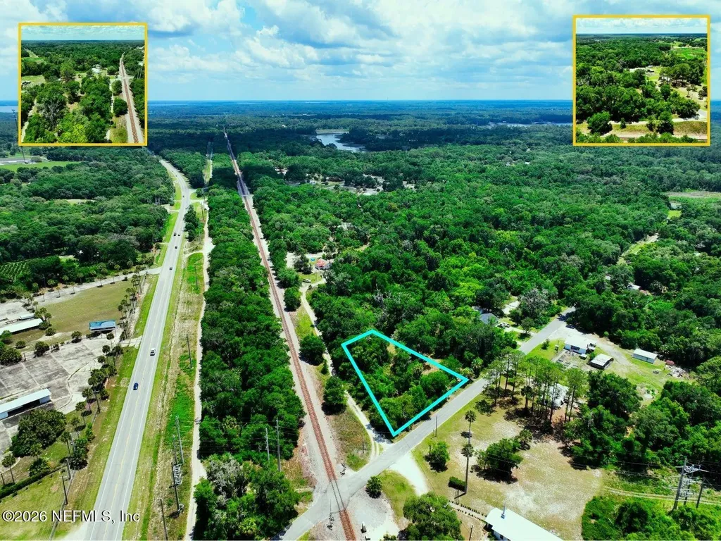 27 S Railroad Avenue Pomona Park FL 32181