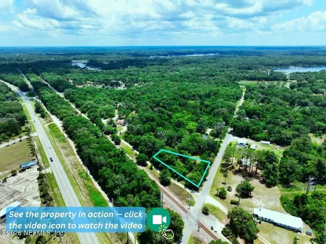 27 S Railroad Avenue Pomona Park FL 32181
