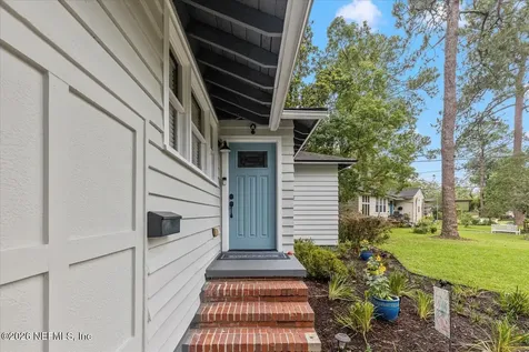 1273 Lechlade Circle Jacksonville FL 32205