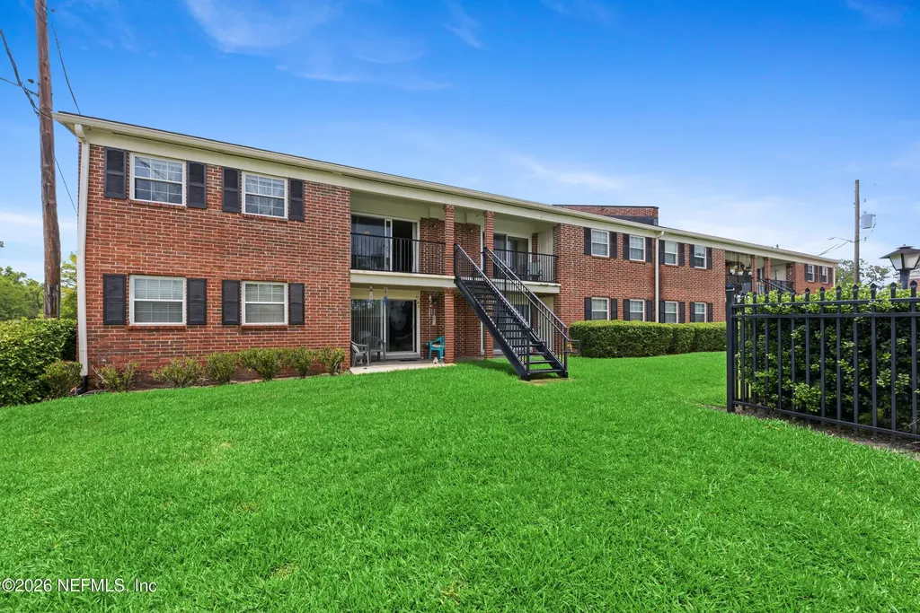 4915 Baymeadows Road Jacksonville FL 32217