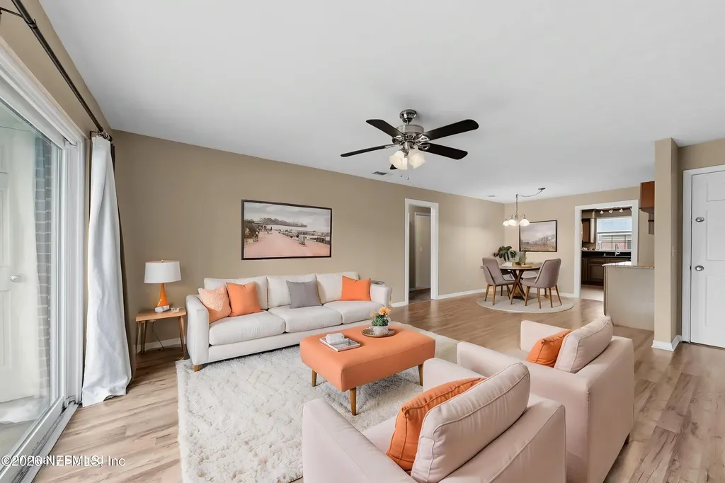 4915 Baymeadows Road Jacksonville FL 32217