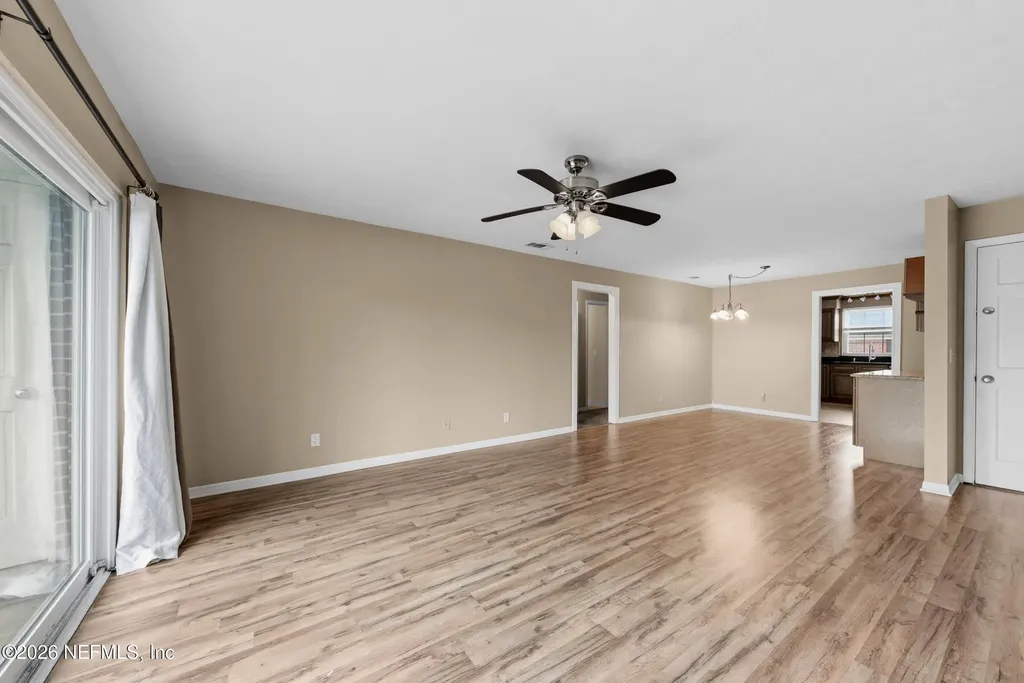 4915 Baymeadows Road Jacksonville FL 32217