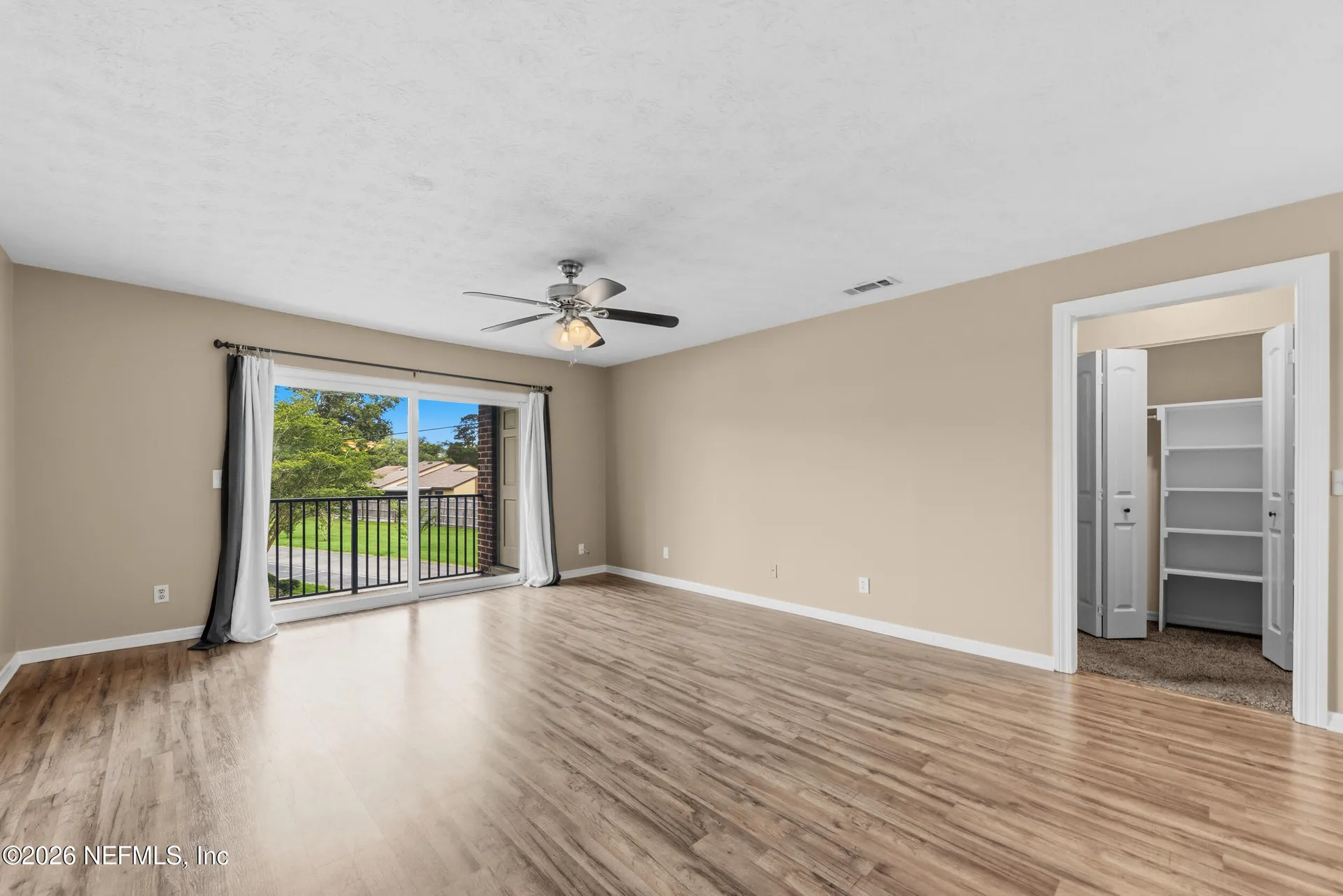 4915 Baymeadows Road Jacksonville FL 32217