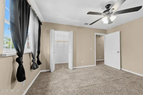 4915 Baymeadows Road Jacksonville FL 32217
