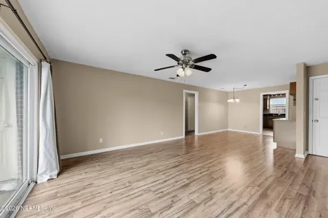 4915 Baymeadows Road Jacksonville FL 32217