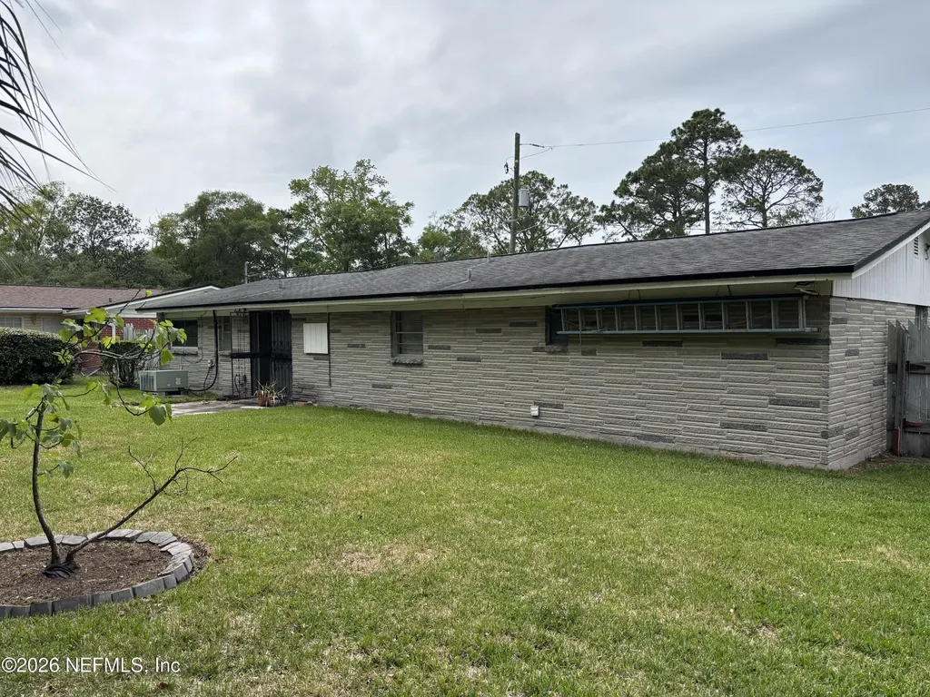 1644 Lessard Circle Jacksonville FL 32208